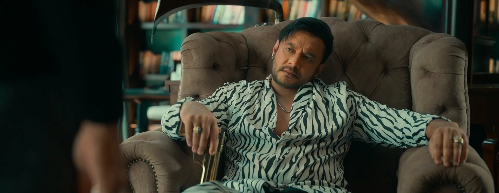 The Devil 2025 Hindi (HQ-DUB) & Kannada Dual Audio WEB-DL 720p – 480p – 1080p (2026) screenshot 2
