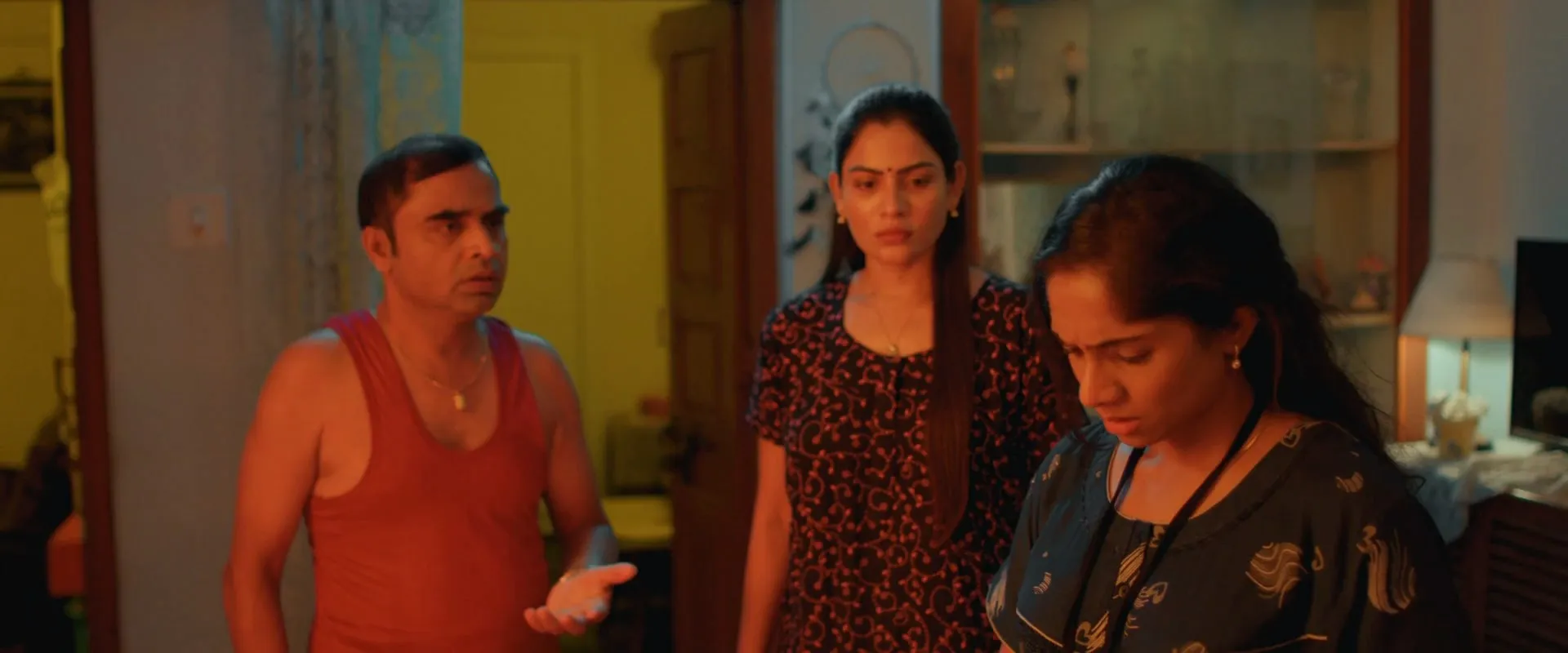 Aa Okkati Adakku 2024 Hindi Dual Audio WEB-DL 720p – 480p – 1080p screenshot 1