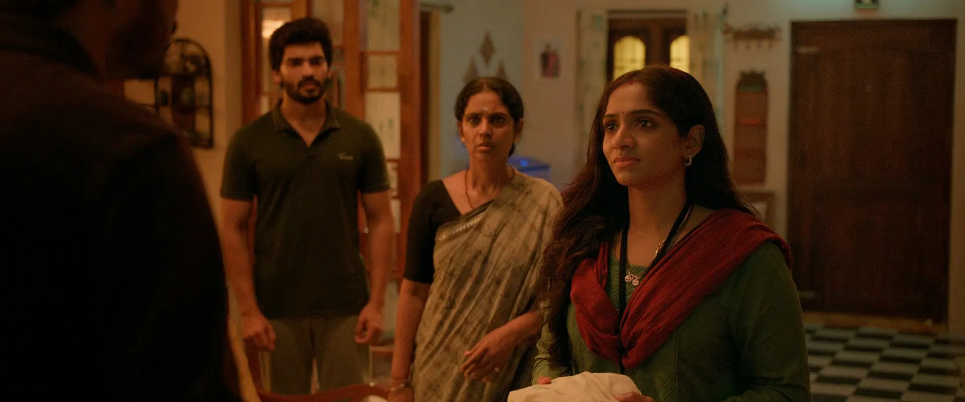 Aa Okkati Adakku 2024 Hindi Dual Audio WEB-DL 720p – 480p – 1080p screenshot 4