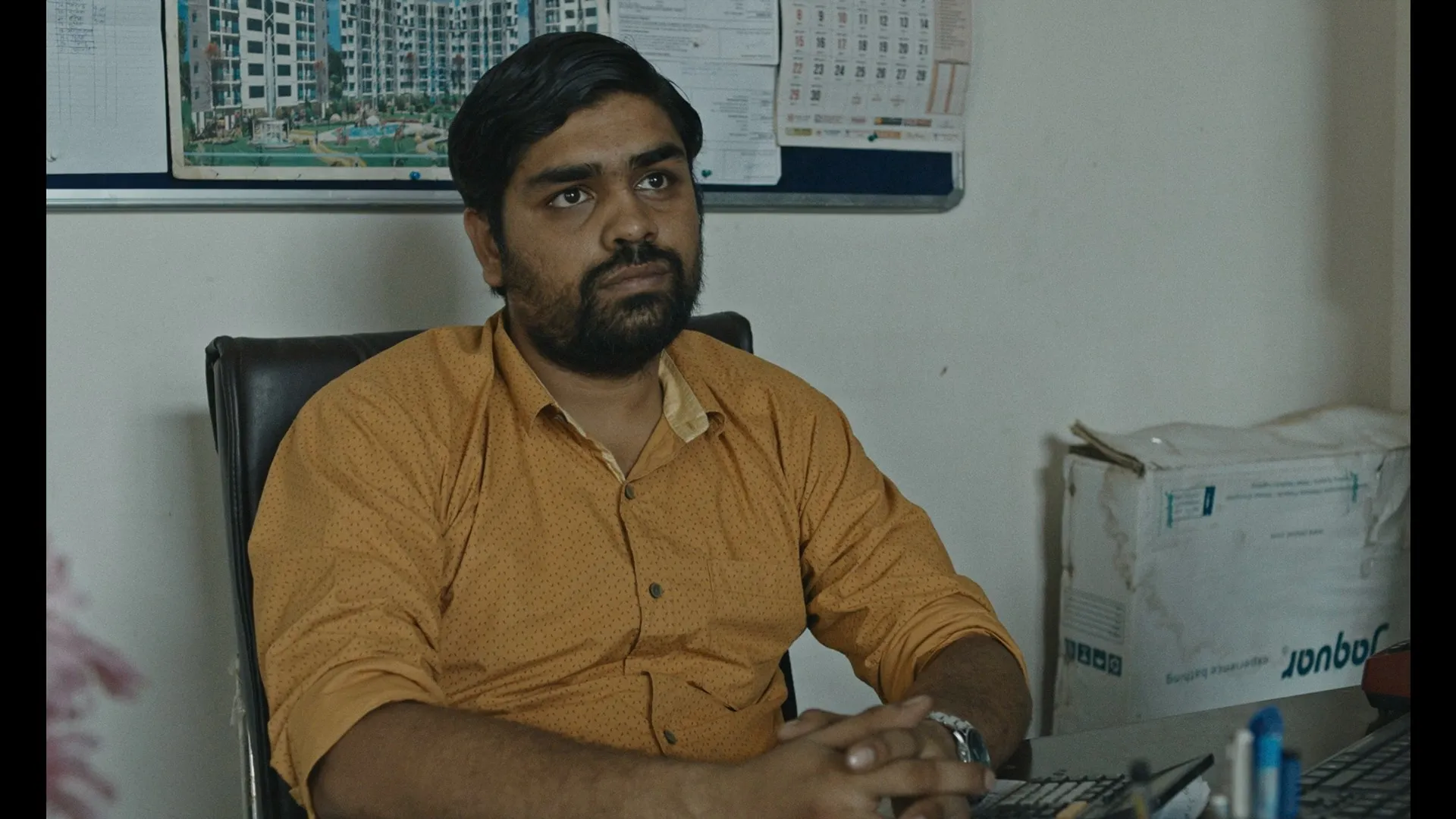 Agra 2025 Hindi Audio WEB-DL 720p – 480p – 1080p screenshot 1