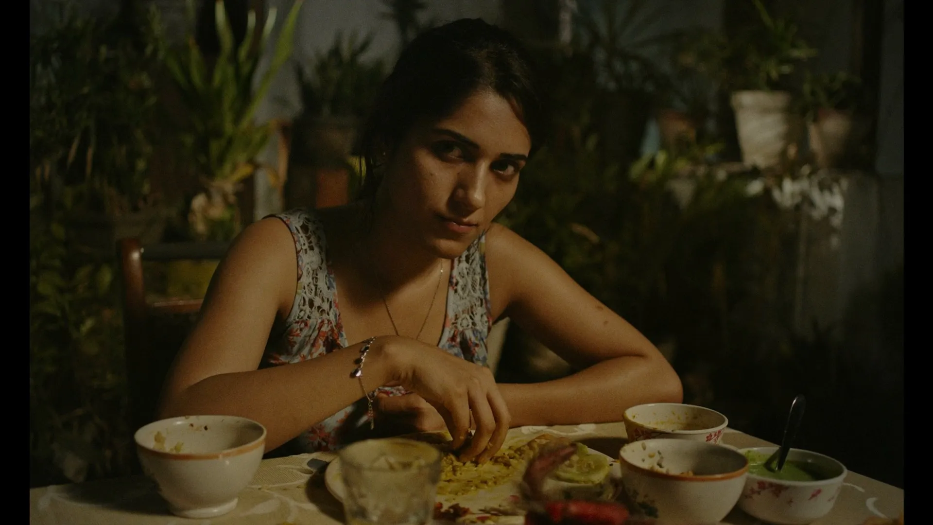 Agra 2025 Hindi Audio WEB-DL 720p – 480p – 1080p screenshot 5