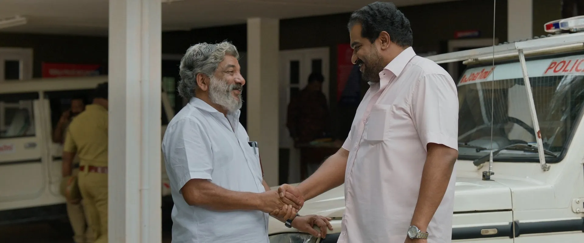 Am Ah aka Doosri Maa 2025 Hindi – Malayalam Dual Audio WEB-DL 720p – 480p – 1080p screenshot 4