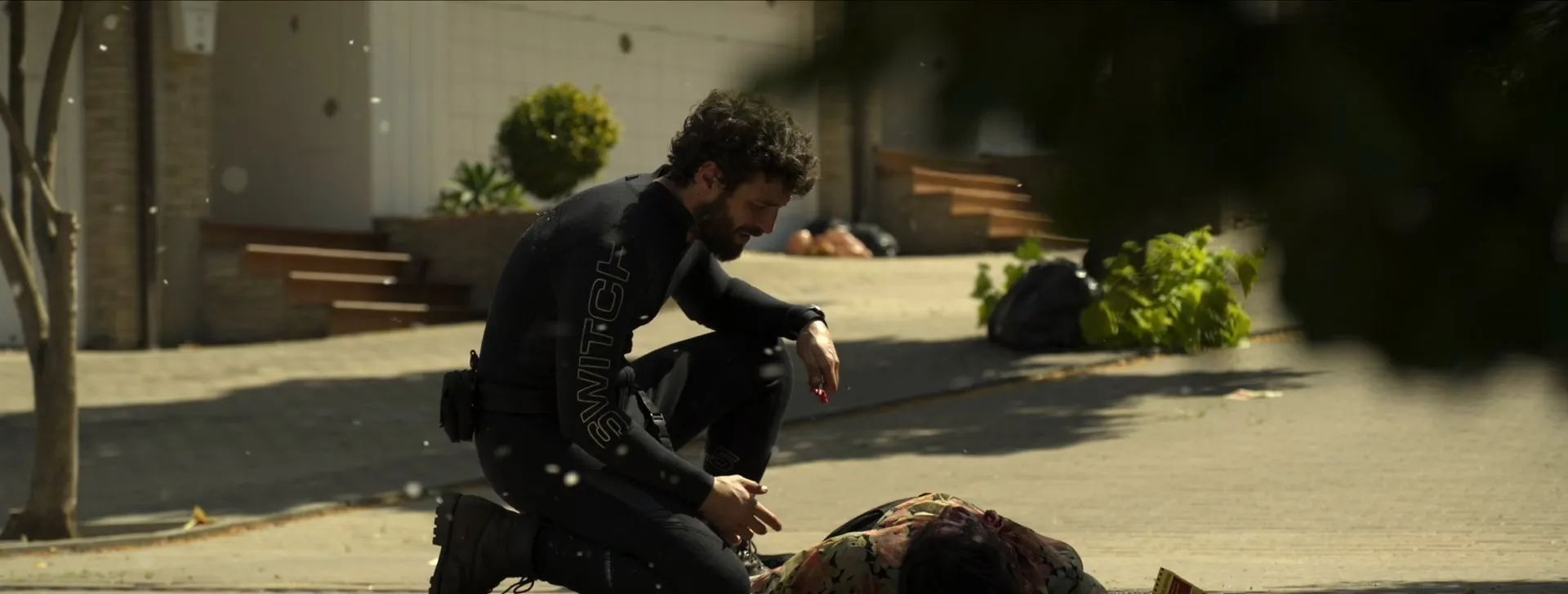 Apocalypse Z: The Beginning of the End 2024 Hindi – Spanish Dual Audio WEB-DL 720p – 480p – 1080p (2026) screenshot 3