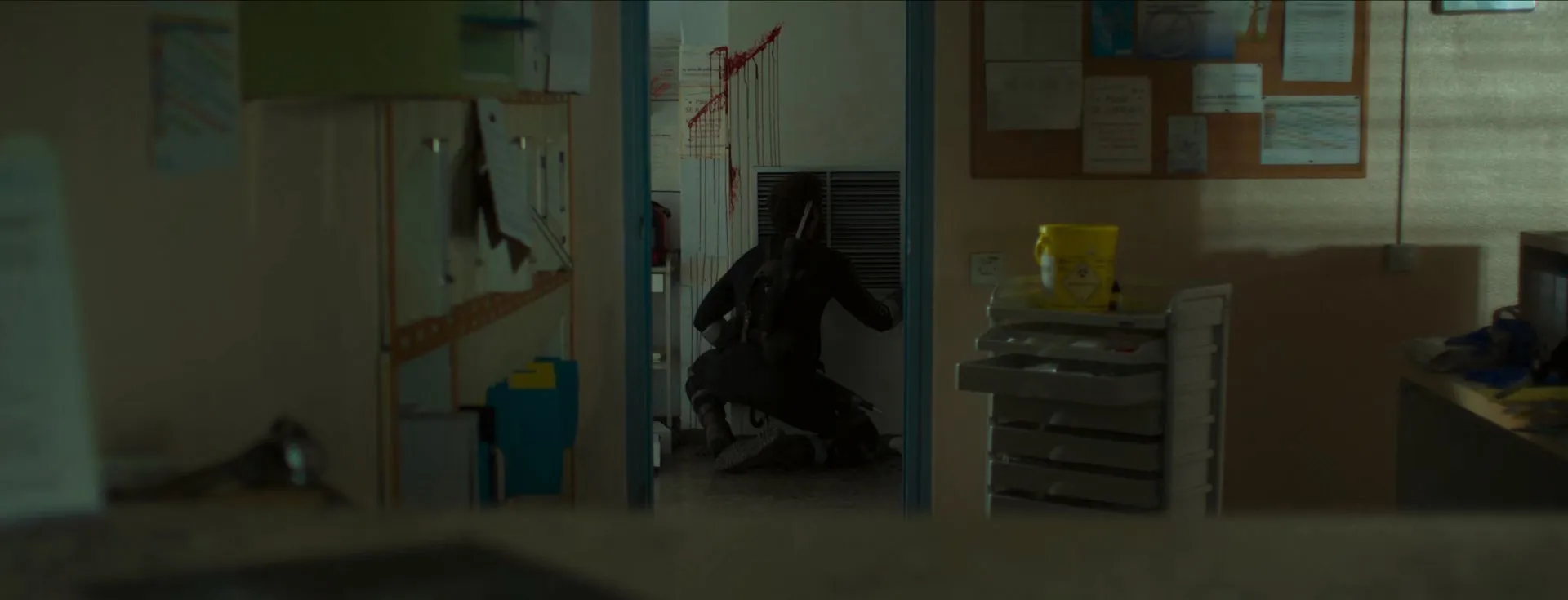 Apocalypse Z: The Beginning of the End 2024 Hindi – Spanish Dual Audio WEB-DL 720p – 480p – 1080p (2026) screenshot 4