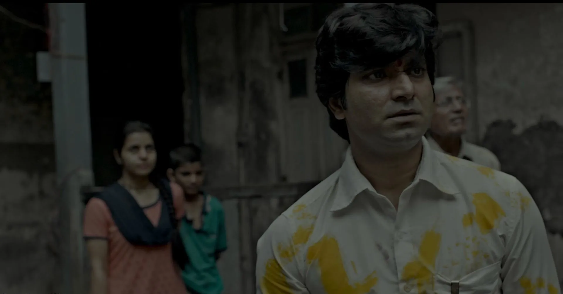 Bhonsle 2018 Hindi Dual Audio WEB-DL 720p – 480p – 1080p screenshot 5
