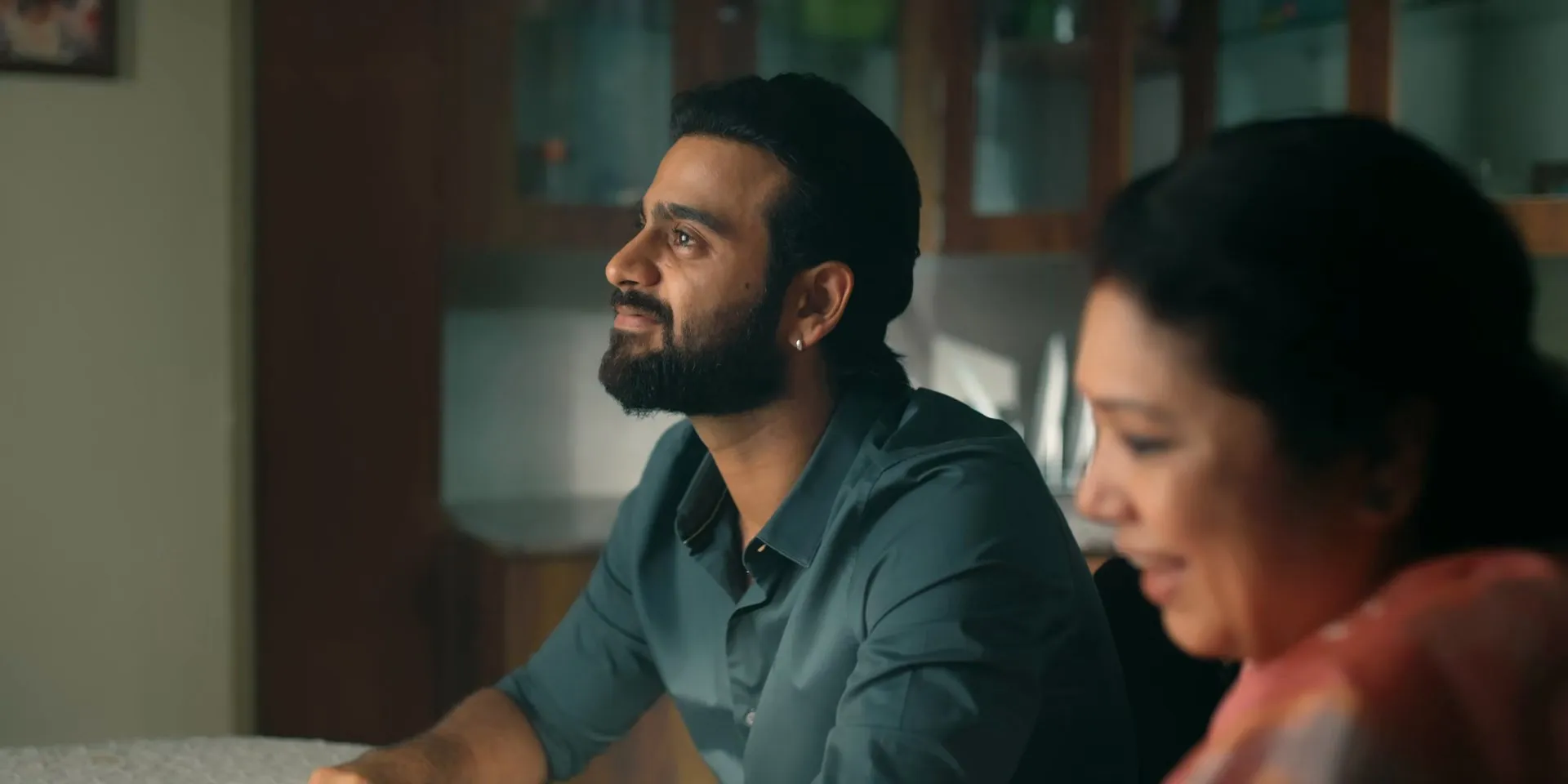 Brothers and Sisters 2026 Season 01 Complete Hindi – Tamil Audio WEB-DL 720p – 480p – 1080p screenshot 1