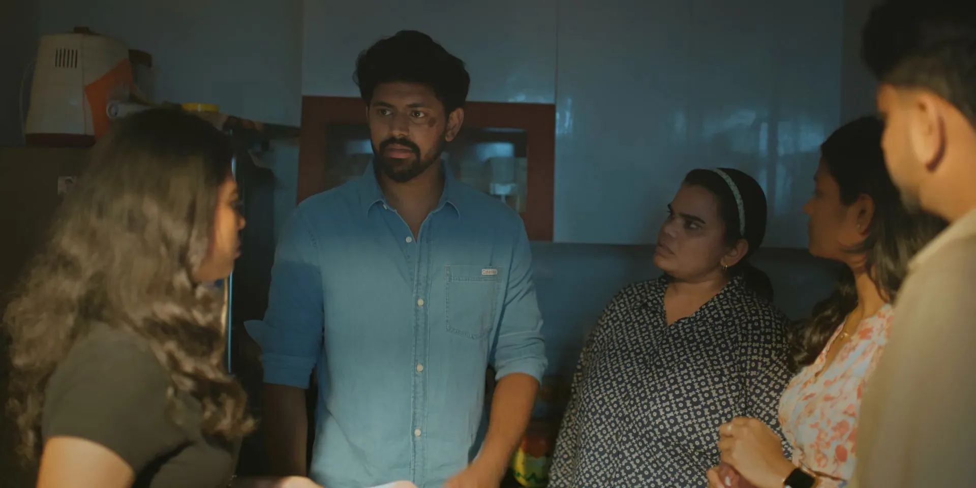 Brothers and Sisters 2026 Season 01 Complete Hindi – Tamil Audio WEB-DL 720p – 480p – 1080p screenshot 4
