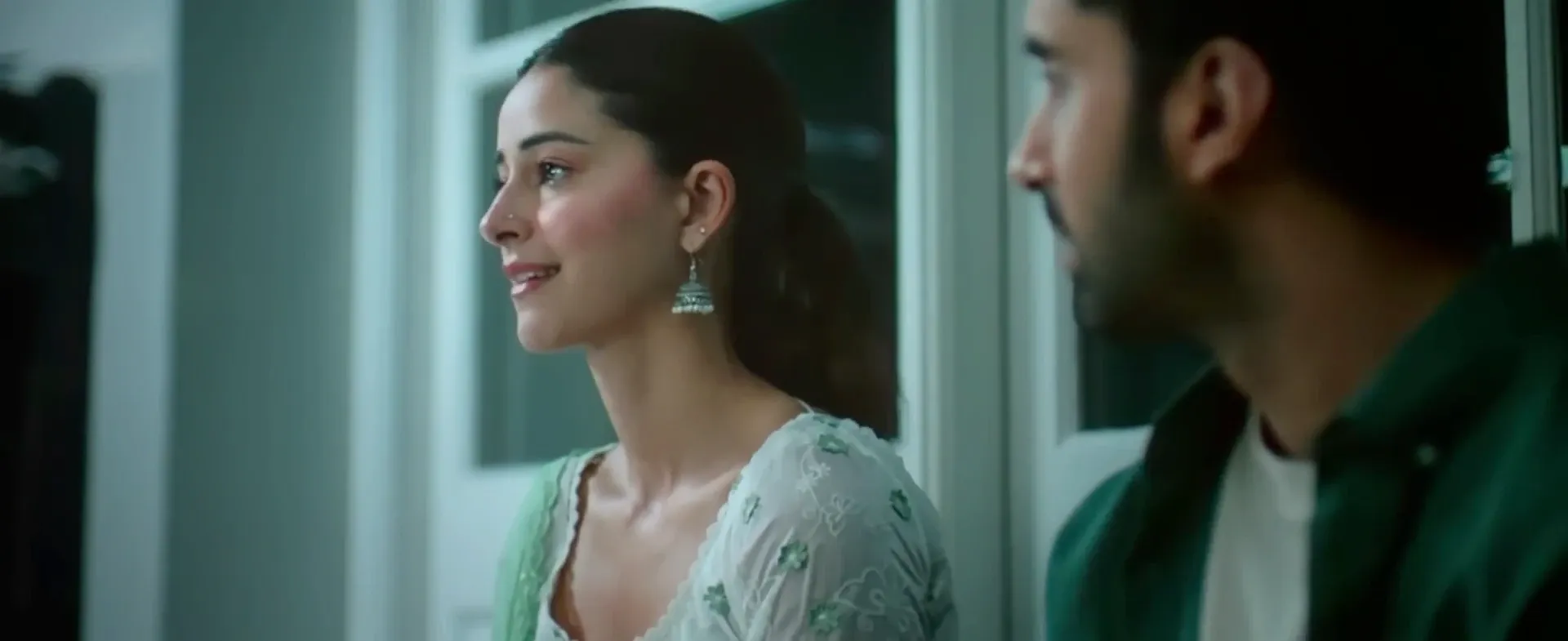 Chand Mera Dil 2026 Hindi Audio HQ-HDTC 720p – 480p – 1080p screenshot 6