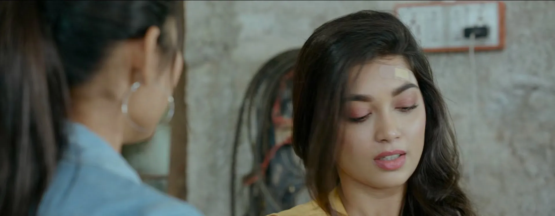 Crazy Fellow 2022 Hindi – Telugu Dual Audio WEB-DL 720p – 480p – 1080p screenshot 4