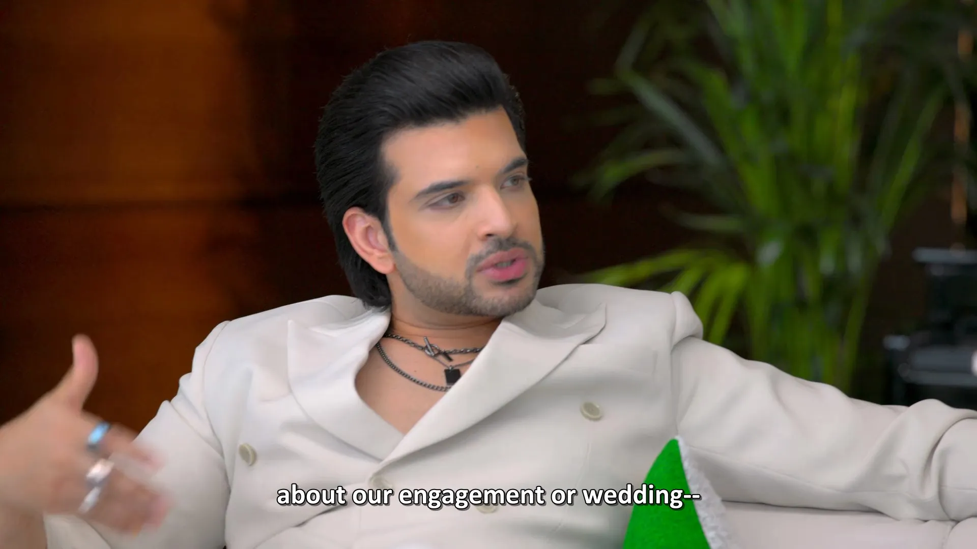 Desi Bling 2026 Season 1 Hindi – Tamil – Telugu Audio WEB-DL 720p – 480p – 1080p [ALL EPISODES] screenshot 7