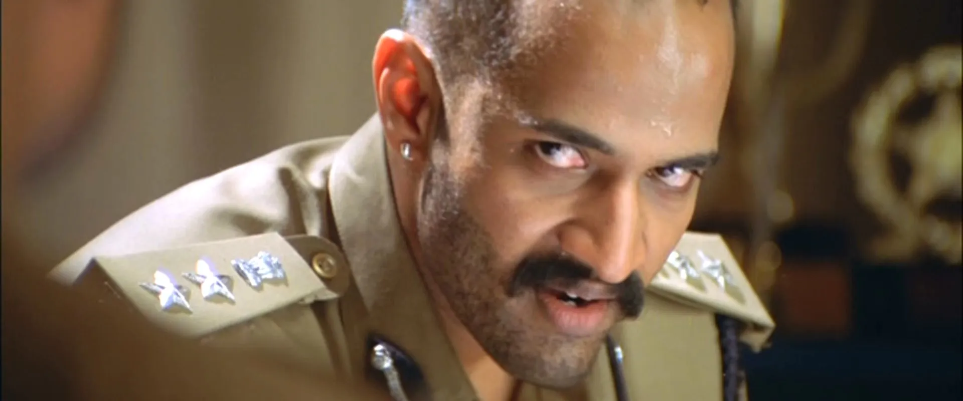 Dum (Happy) 2006 Hindi – Telugu Dual Audio WEB-DL 720p – 480p – 1080p screenshot 4