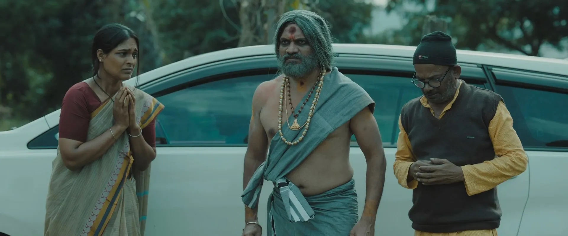 Eesha 2025 Hindi Dual Audio WEB-DL 720p – 480p – 1080p screenshot 4