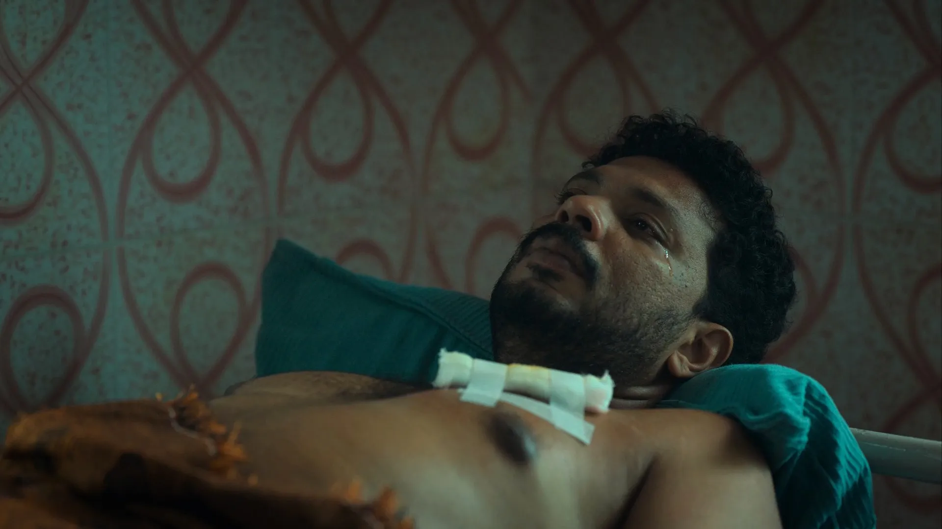 Eyes 2026 Season 1 Hindi – Malayalam Audio WEB-DL 720p – 480p – 1080p [ALL Episodes] screenshot 5
