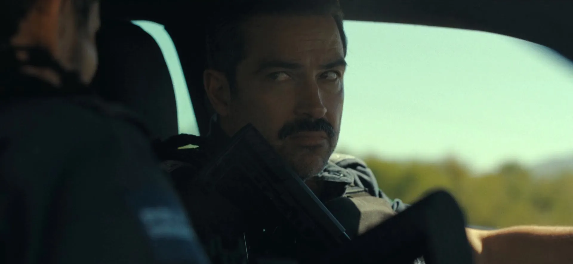 Facing El Chapo 2026 Hindi – English Dual Audio WEB-DL 720p – 480p – 1080p screenshot 2