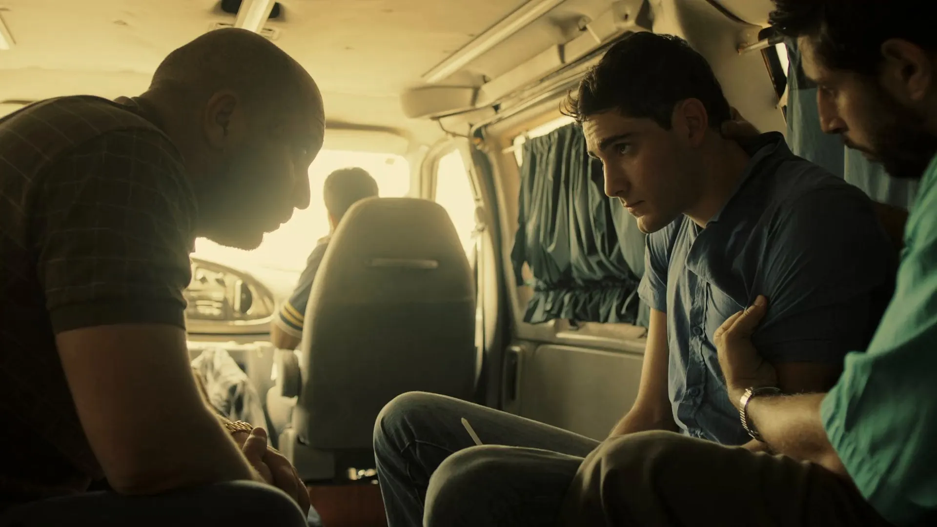 Fauda 2017 Season 2 Hindi Audio Web-DL 720p – 480p – 1080p [ALL EPISODES] (2015) screenshot 3