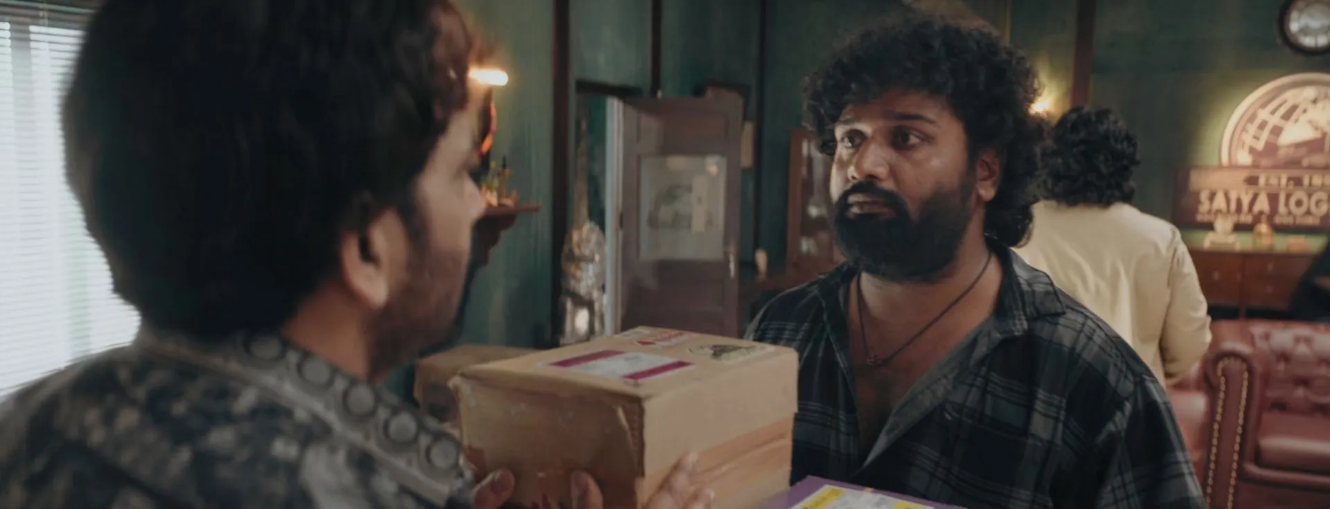 Gaayapadda Simham 2026 Hindi – Telugu Dual Audio WEB-DL 720p – 480p – 1080p screenshot 3