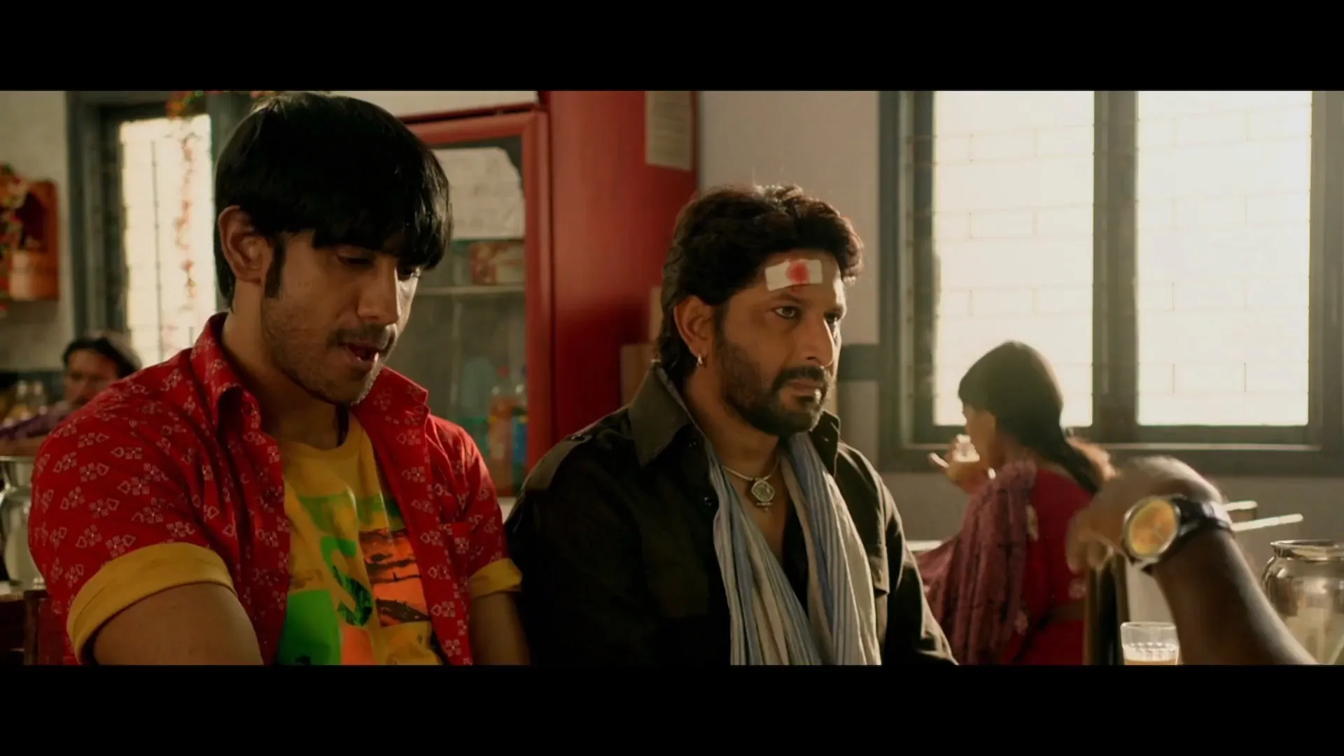 Guddu Rangeela 2015 Hindi Dual Audio WEB-DL 720p – 480p – 1080p screenshot 2