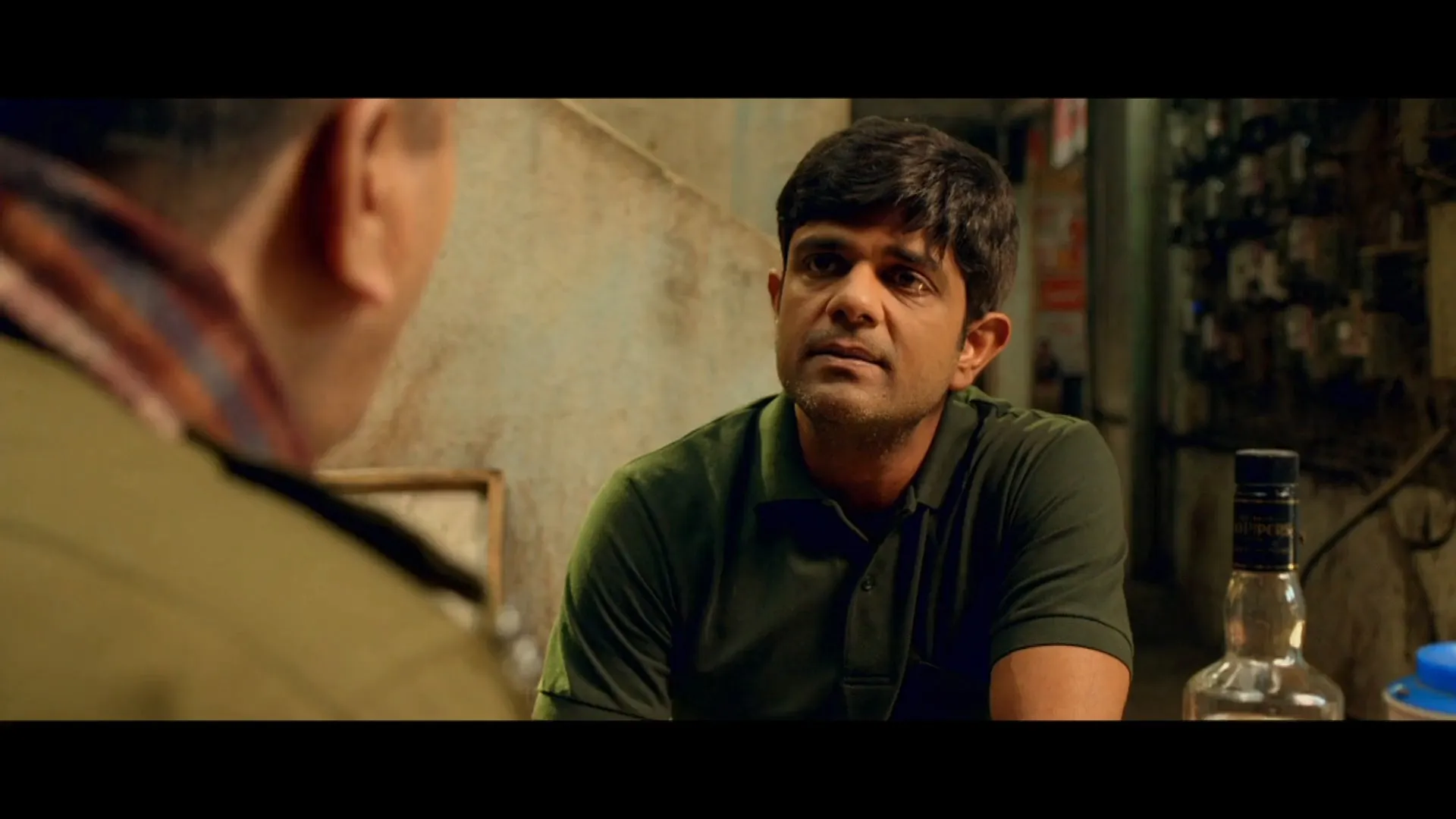 Guddu Rangeela 2015 Hindi Dual Audio WEB-DL 720p – 480p – 1080p screenshot 5