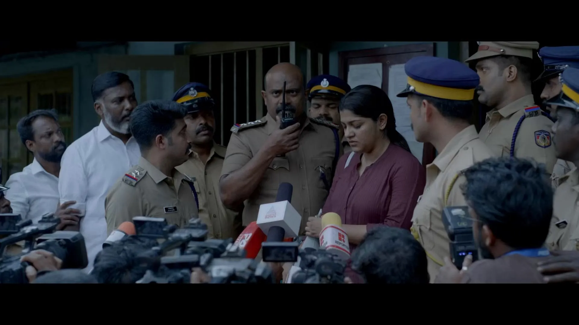 Ini Utharam 2022 Hindi Dual Audio WEB-DL 720p – 480p – 1080p screenshot 3