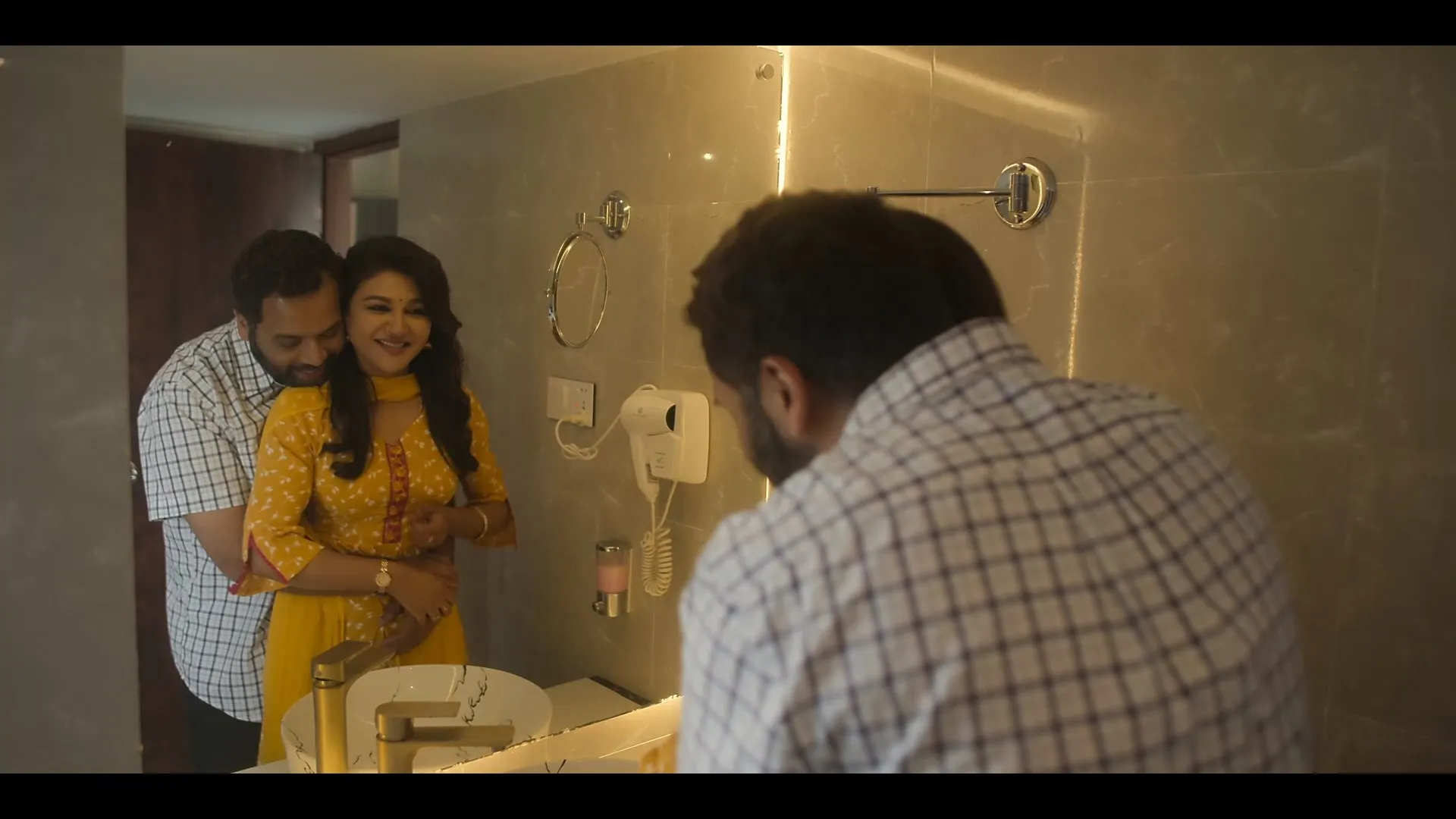Jimmi Paisa Aur Paap 2026 Season 01 Complete Hindi Audio WEB-DL 720p – 480p – 1080p screenshot 3