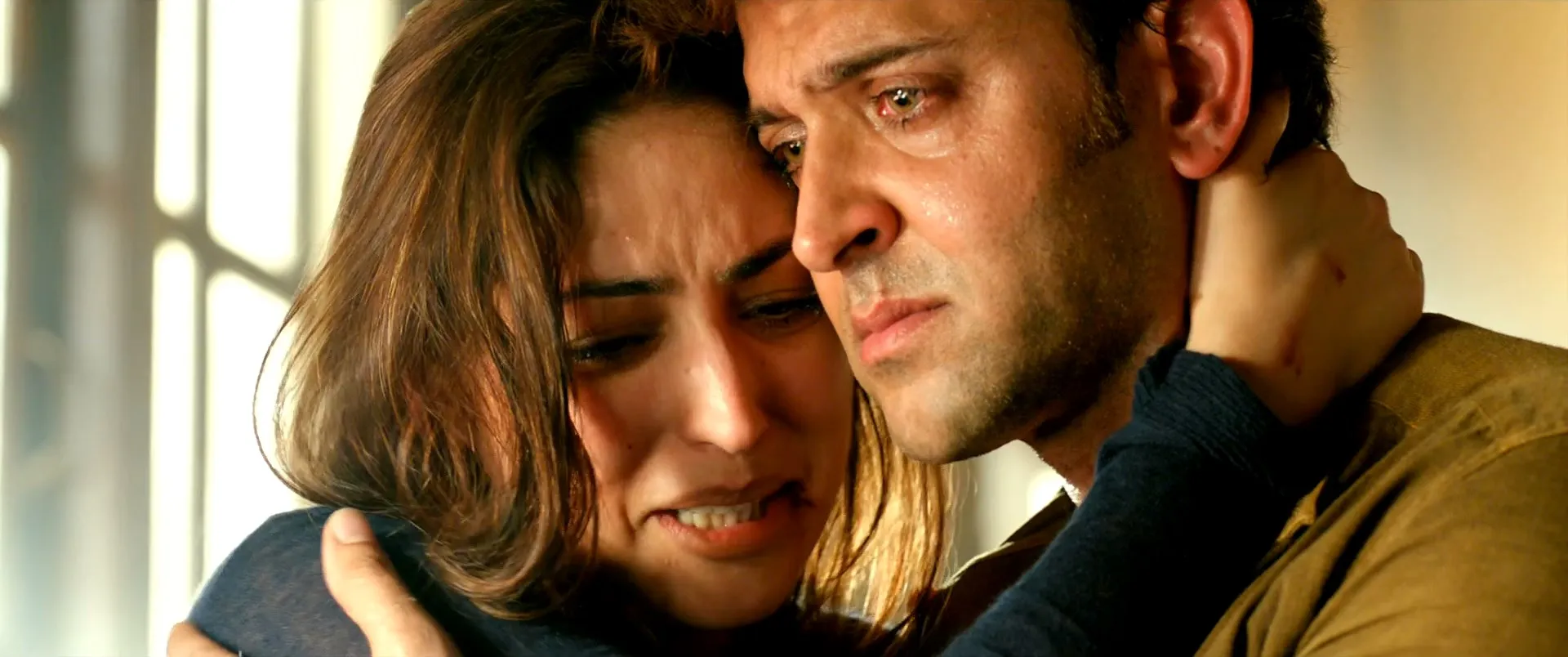 Kaabil 2017 Hindi Dual Audio WEB-DL 720p – 480p – 1080p screenshot 2