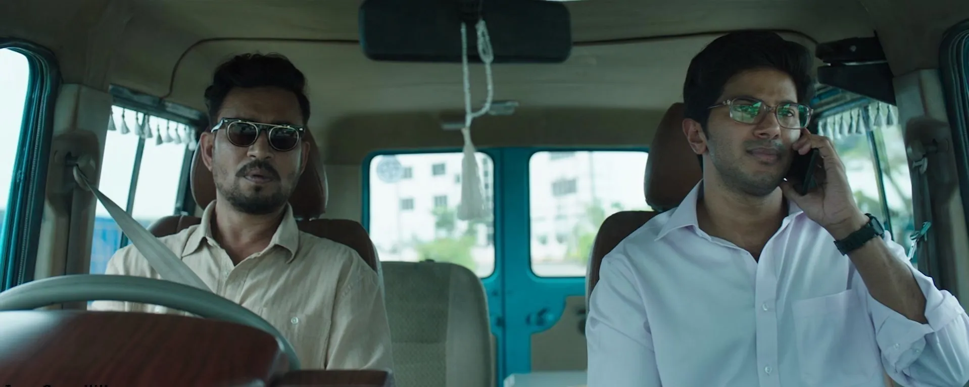 Karwaan 2018 Hindi Dual Audio WEB-DL 720p – 480p – 1080p screenshot 1