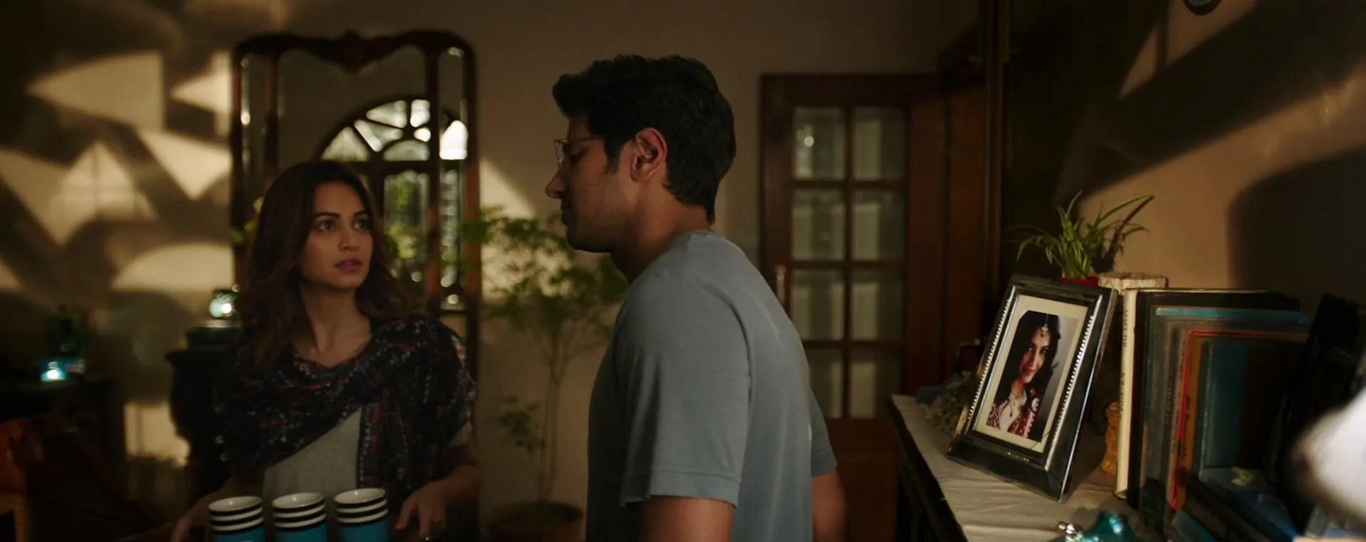 Karwaan 2018 Hindi Dual Audio WEB-DL 720p – 480p – 1080p screenshot 4