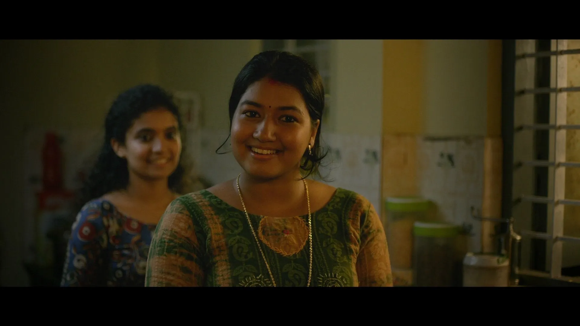 Kumbalangi Nights 2019 Malayalam Dual Audio WEB-DL 720p – 480p – 1080p screenshot 3