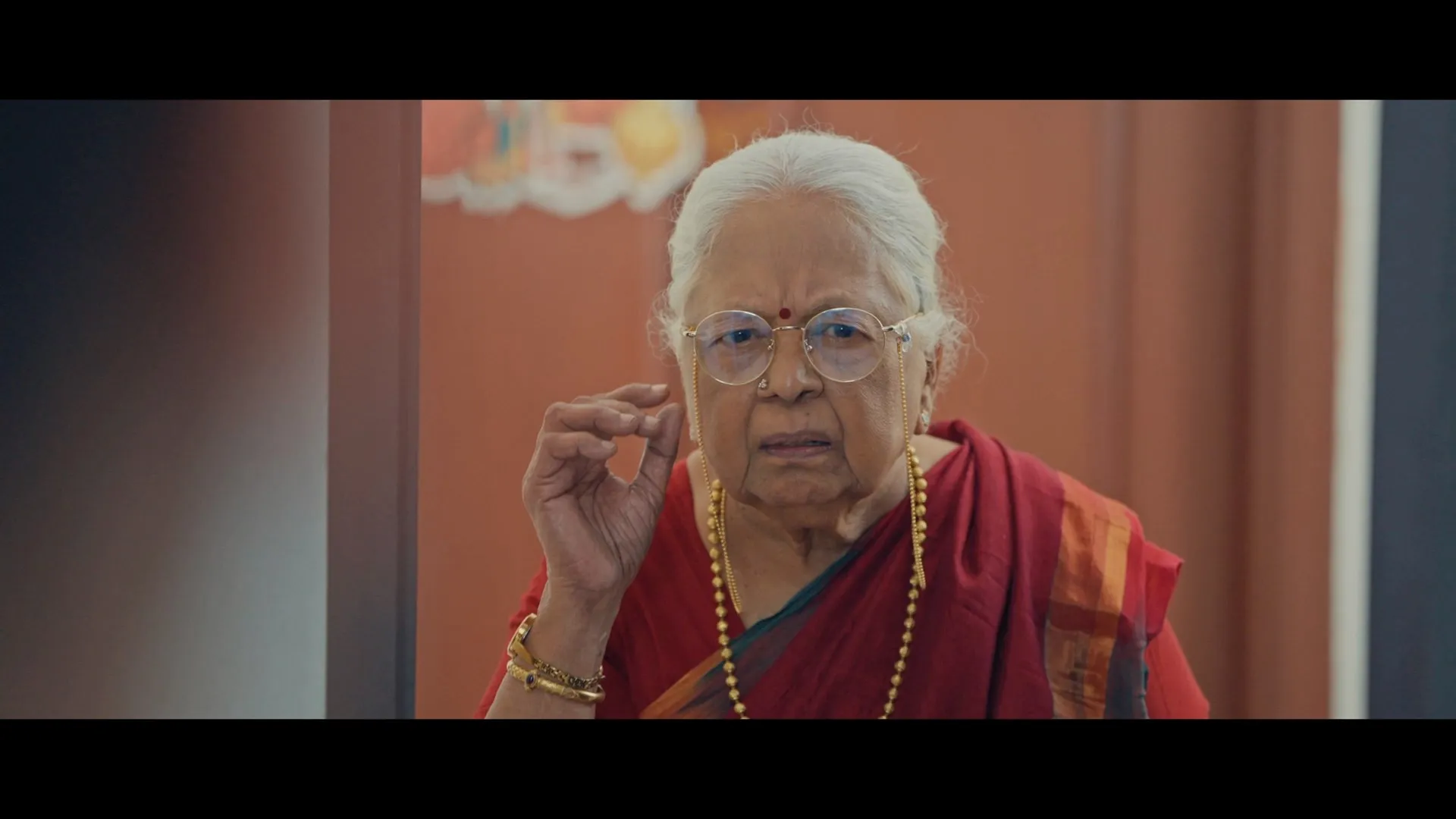 Liplock 2026 Tamil Audio HDRip 720p – 480p – 1080p screenshot 4