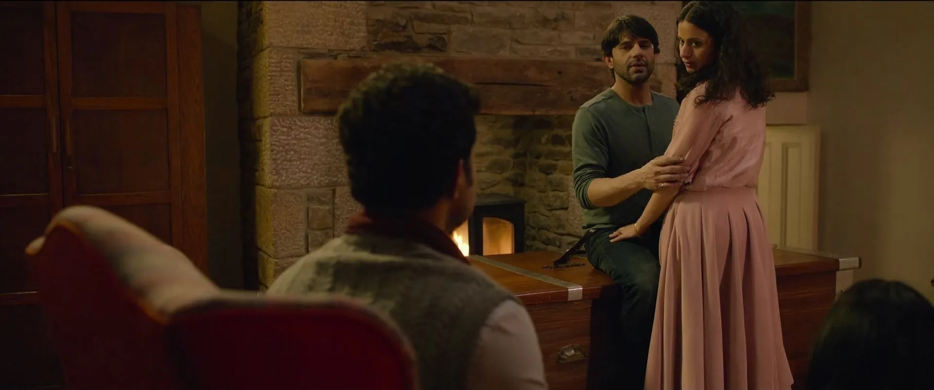 Lord Curzon Ki Haveli 2023 Hindi Dual Audio WEB-DL 720p – 480p – 1080p screenshot 4