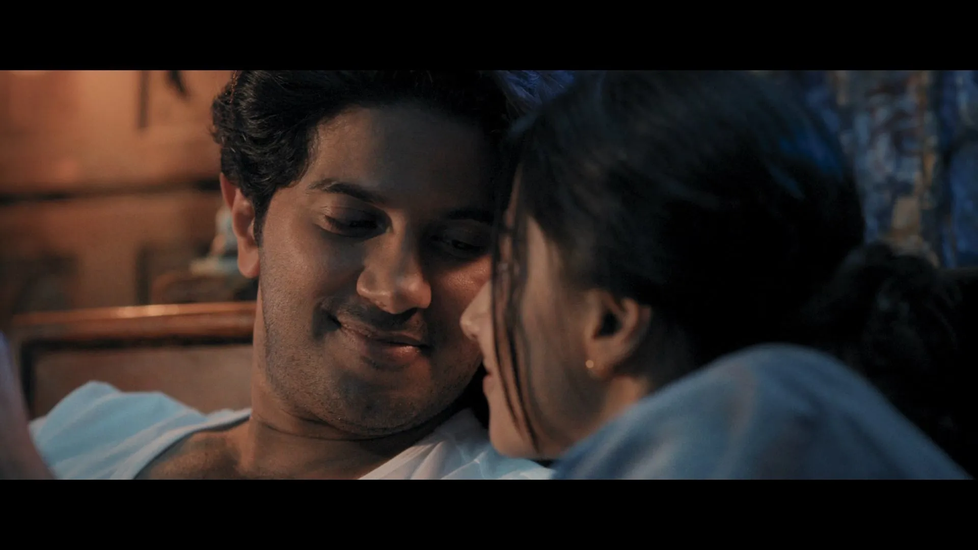 Lucky Baskhar 2024 Hindi – Telugu Dual Audio WEB-DL 720p – 480p – 1080p screenshot 2