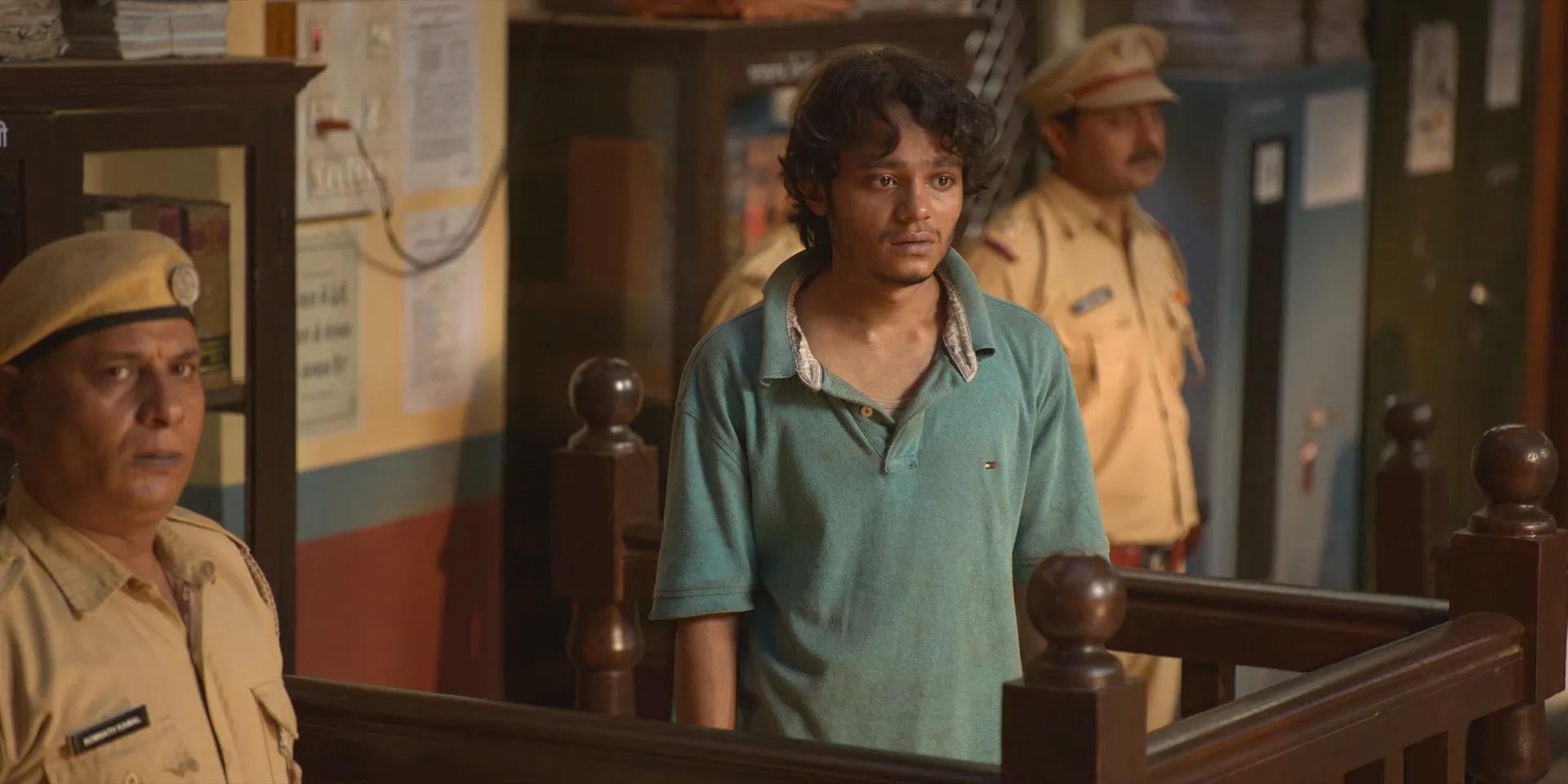 Maamla Legal Hai 2026 Season 2 Hindi Audio WEB-DL 720p – 1080p [ALL EPISODES] screenshot 7