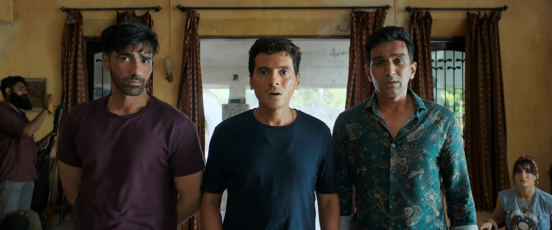 Madgaon Express 2024 Hindi Dual Audio WEB-DL 720p – 480p – 1080p screenshot 5