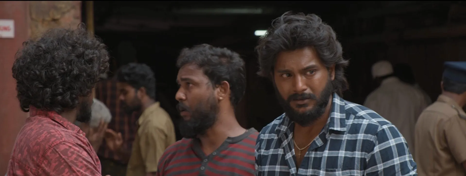 Mahaan 2022 Hindi – Tamil Audio WEB-DL 720p – 480p – 1080p screenshot 4