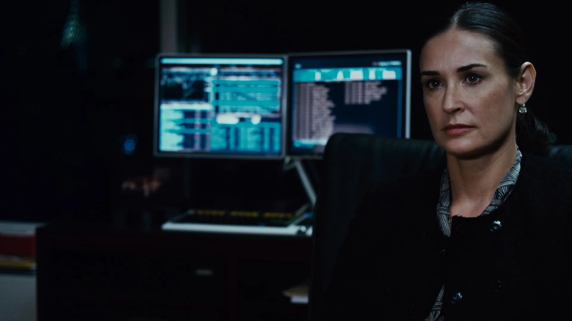 Margin Call 2011 Hindi Dual Audio WEB-DL 720p – 480p – 1080p screenshot 4