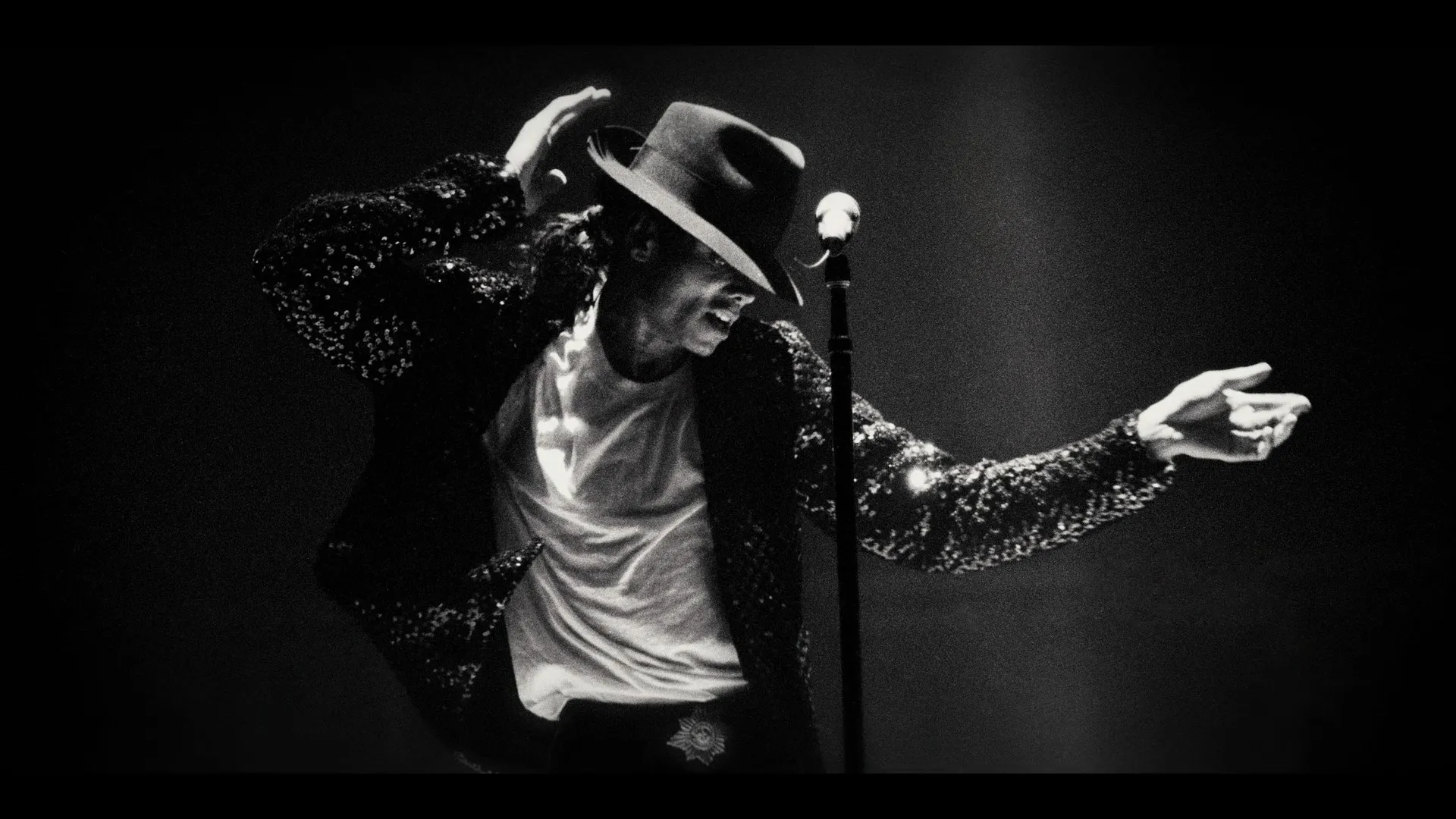Michael Jackson: The Trial 2026 Season 1 Hindi Audio WEB-DL 720p – 480p – 1080p [ALL EPISODES] screenshot 5