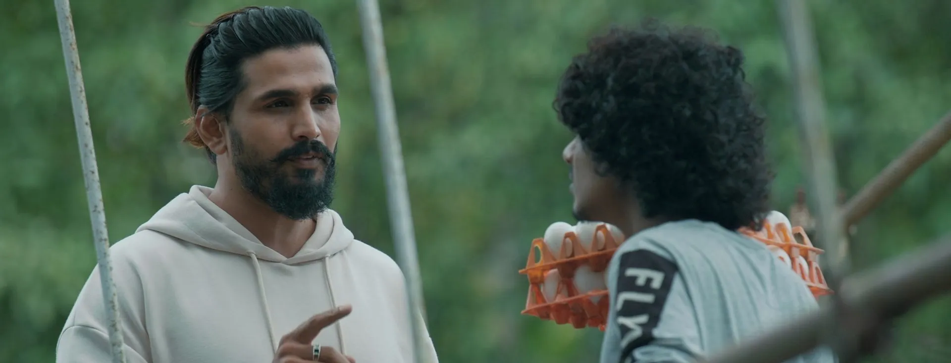 Moda Kavida Vaathavarana 2026 Hindi – Kannada Dual Audio WEB-DL 720p – 480p – 1080p screenshot 1