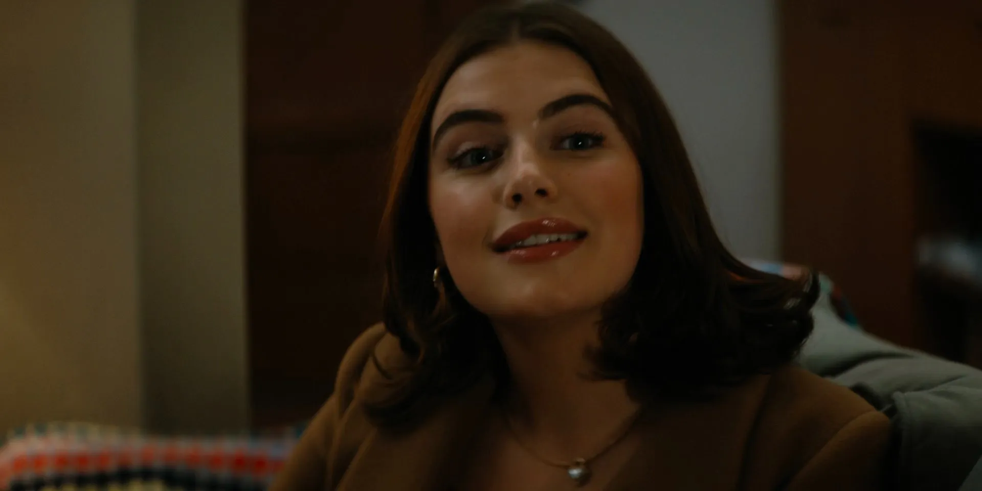Off Campus 2026 Season 1 Hindi – English Audio WEB-DL 720p – 480p – 1080p [ALL EPISODES] screenshot 1