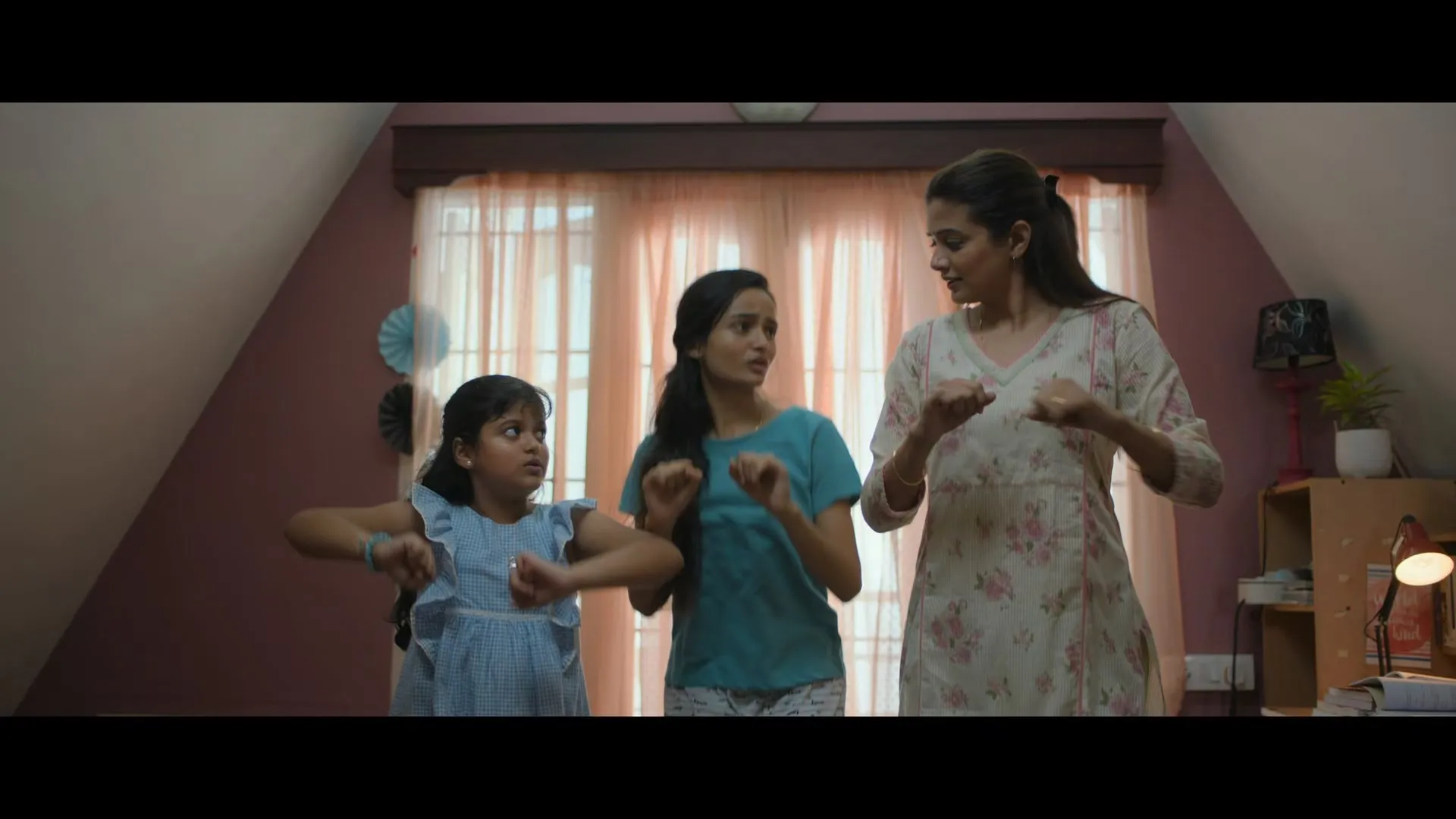Officer on Duty 2025 Hindi – Malayalam Audio WEB-DL 720p – 480p – 1080p screenshot 1