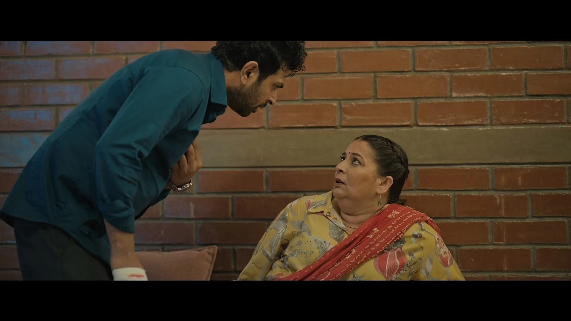 Paatki 2026 Hindi Dual Audio WEB-DL 720p – 480p – 1080p screenshot 5