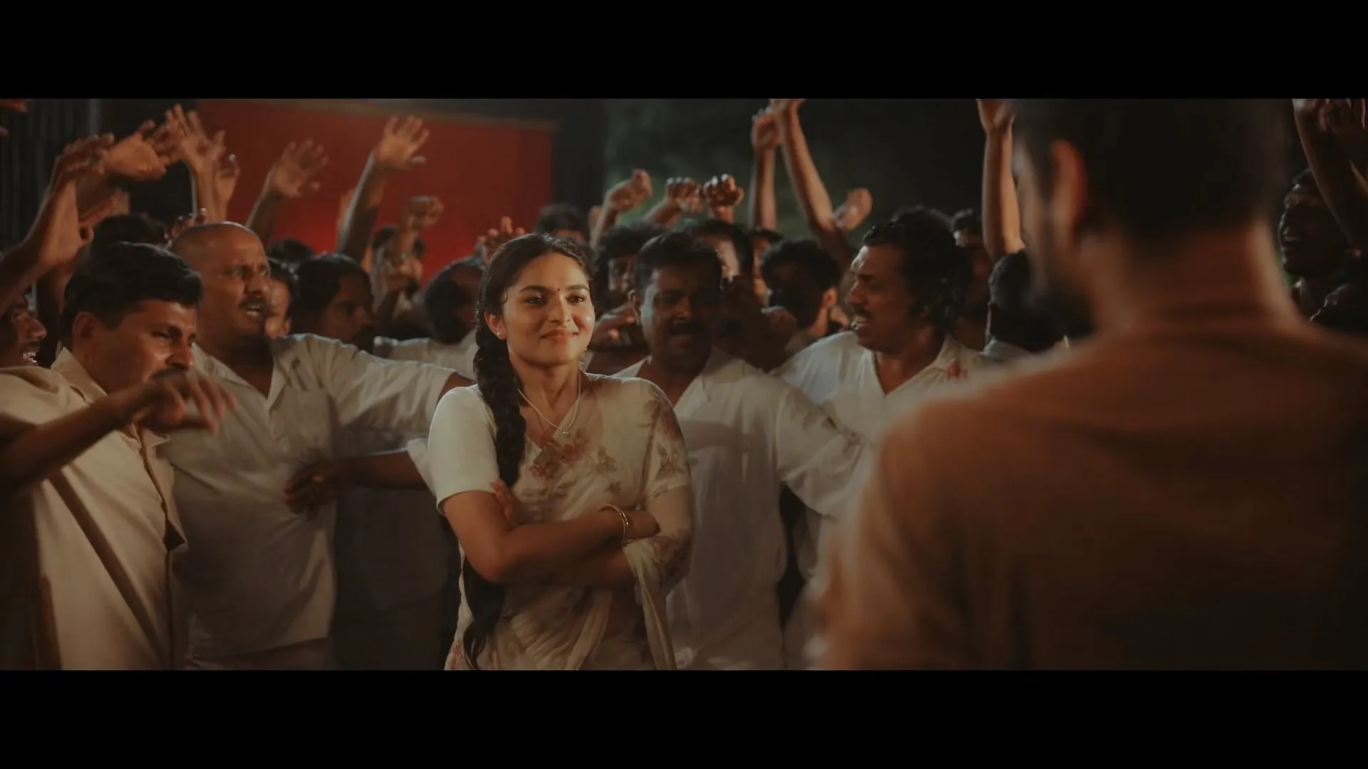 Pallichattambi 2026 Hindi – Malayalam Dual Audio WEB-DL 720p – 480p – 1080p screenshot 4
