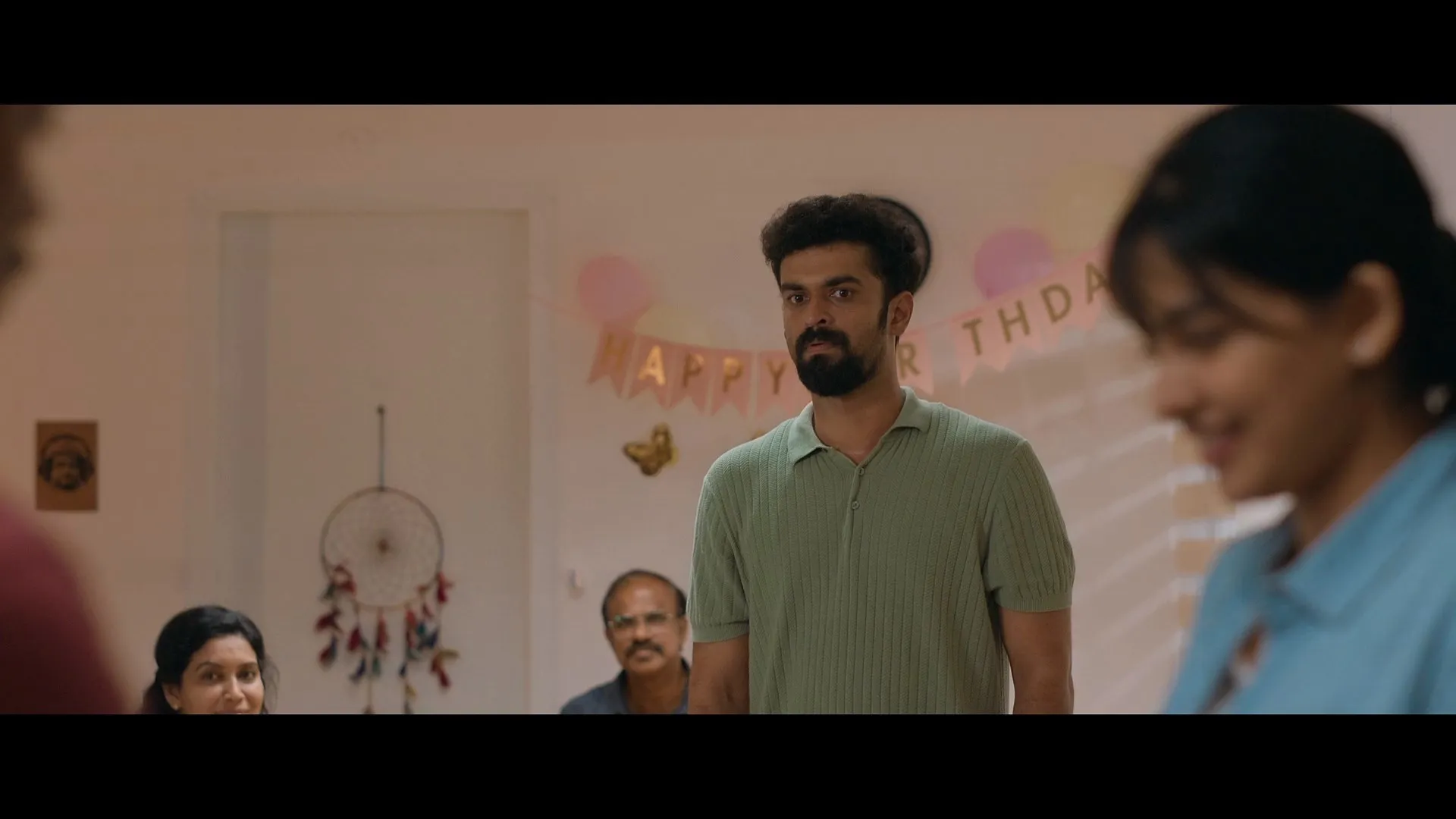 Premalu 2024 Hindi Dual Audio WEB-DL 720p – 480p – 1080p screenshot 4