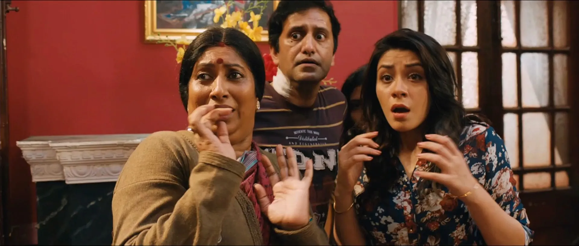 Raj Mahal 3 (Dhilluku Dhuddu) 2016 Hindi – Tamil Dual Audio WEB-DL 720p – 480p – 1080p screenshot 5