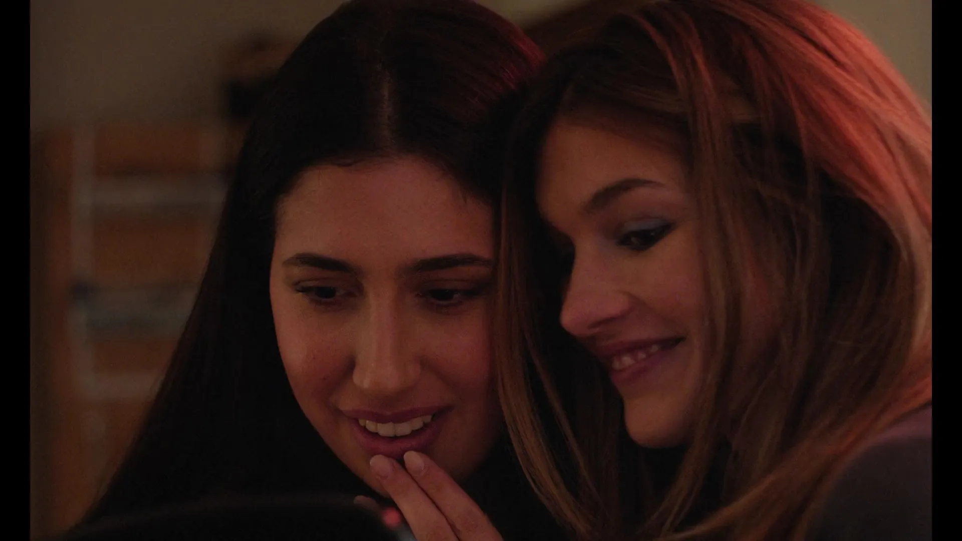 Roommates 2026 Hindi – English Dual Audio WEB-DL 720p – 480p – 1080p screenshot 2