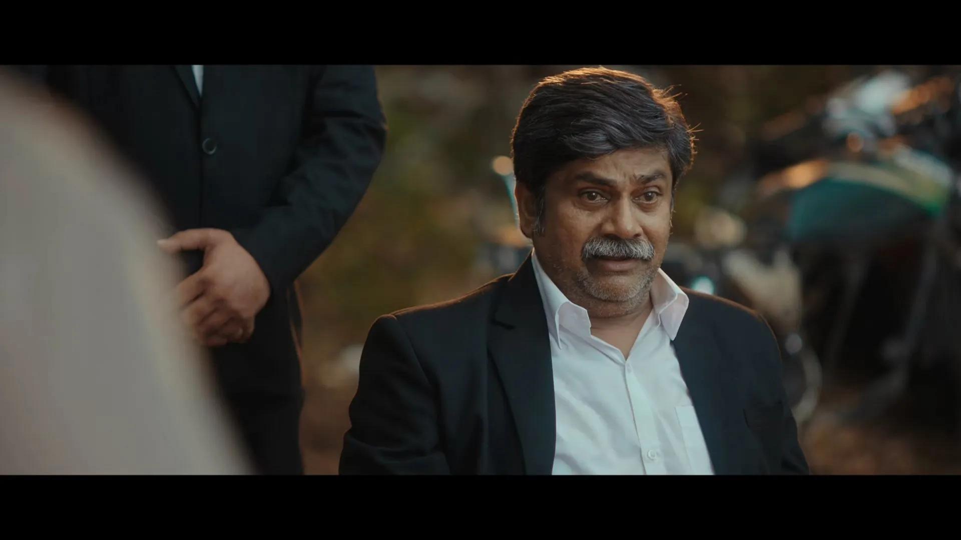 Royal 2025 Hindi – Telugu Dual Audio WEB-DL 720p – 480p – 1080p screenshot 3