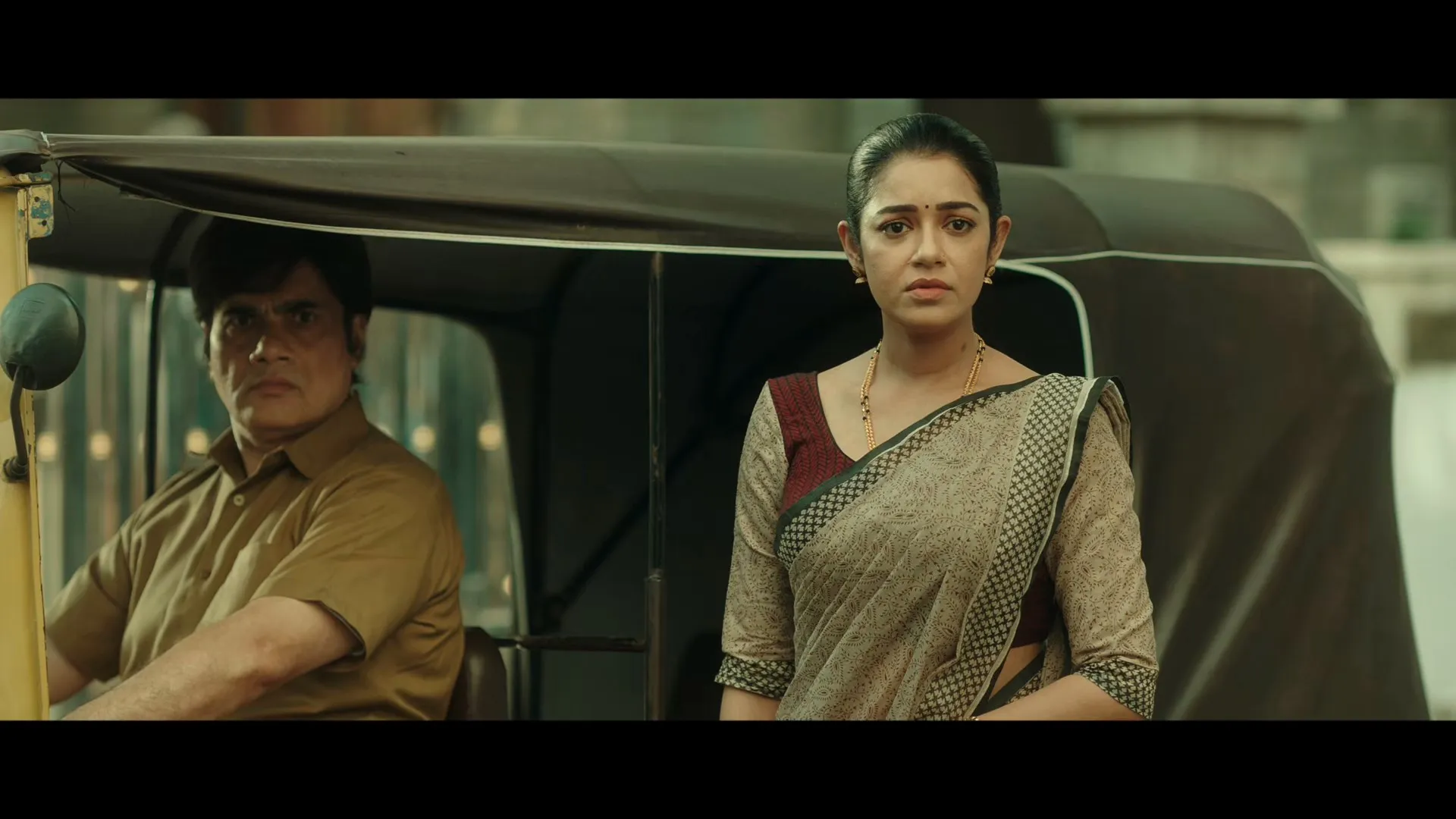 Royal 2025 Hindi – Telugu Dual Audio WEB-DL 720p – 480p – 1080p screenshot 4