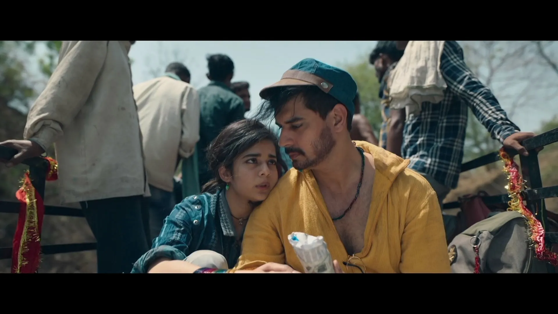 Saale Aashiq 2025 Hindi Dual Audio WEB-DL 720p – 480p – 1080p screenshot 2