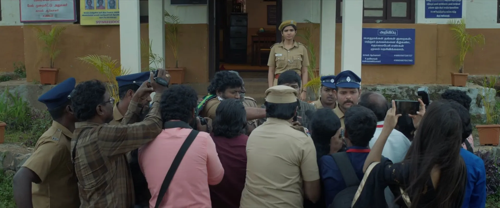 Sattam En Kaiyil 2024 Hindi – Tamil Dual Audio WEB-DL 720p – 480p – 1080p screenshot 5
