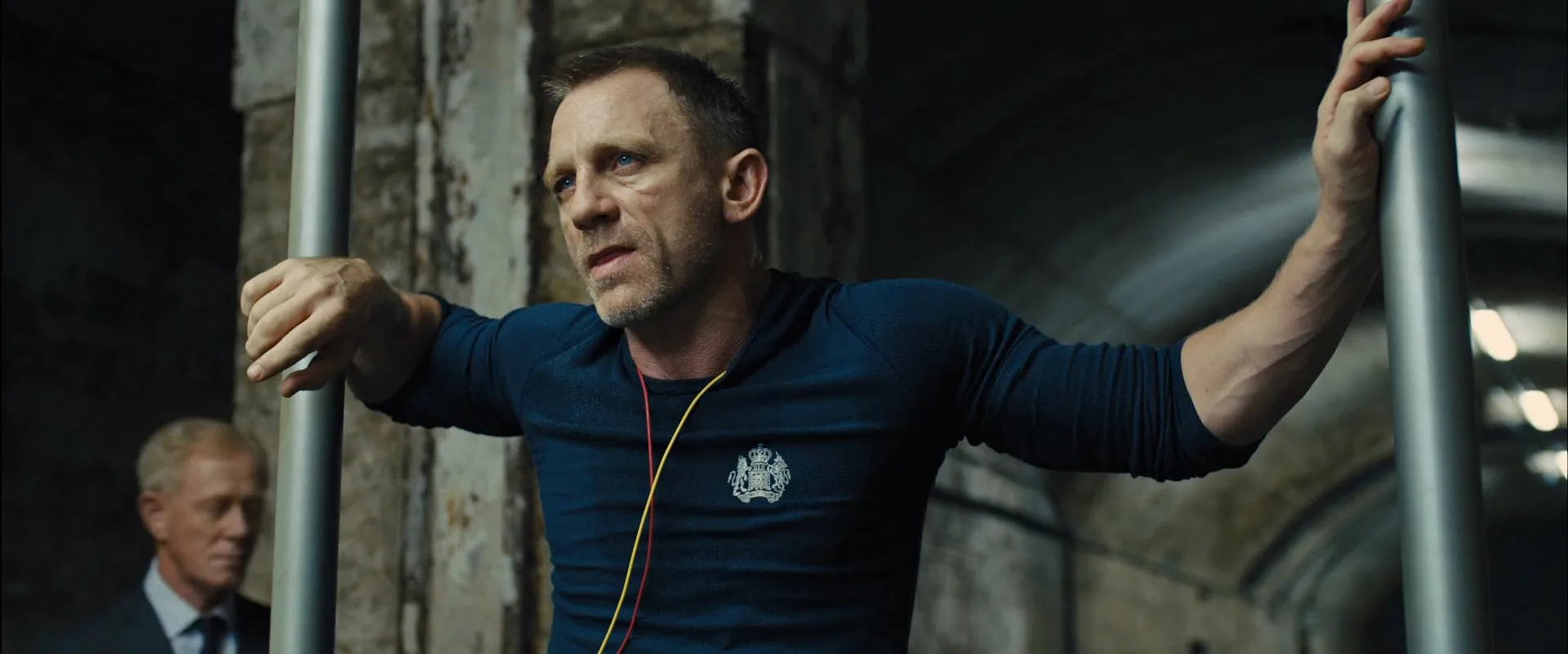 Skyfall: Shooting Bond 2012 Hindi Dual Audio WEB-DL 720p – 480p – 1080p screenshot 2