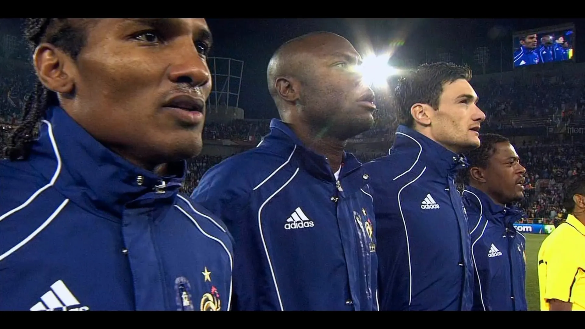 The Bus: A French Football Mutiny 2026 Hindi – French Audio WEB-DL 720p – 480p – 1080p screenshot 2